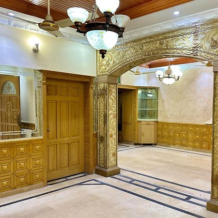The Royal Regency Guest House イスラマバード エクステリア 写真