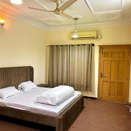 The Royal Regency Guest House イスラマバード エクステリア 写真